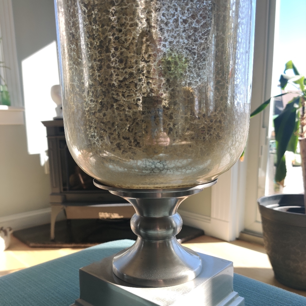 Lamp - Picture 2 of 3